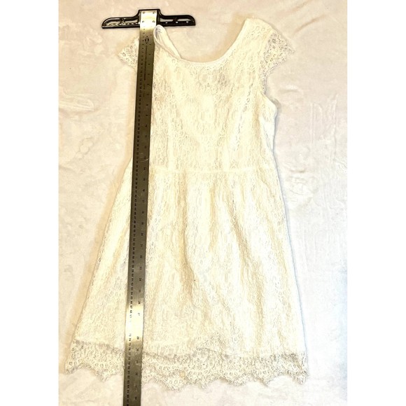 White Lace Dress Windsor - Picture 2 of 5